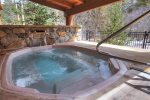 Hot Tubs - Jackpine Lodge